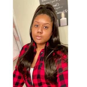 Meet your Posher, Kira